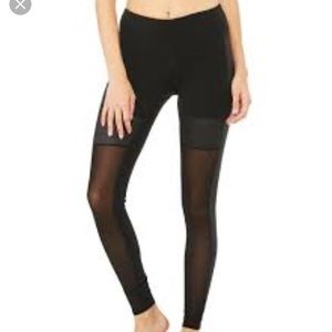 Alo Yoga Lean Legging